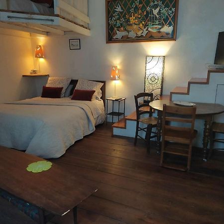 B&B Le Miroir Aux Fees 보르도 외부 사진