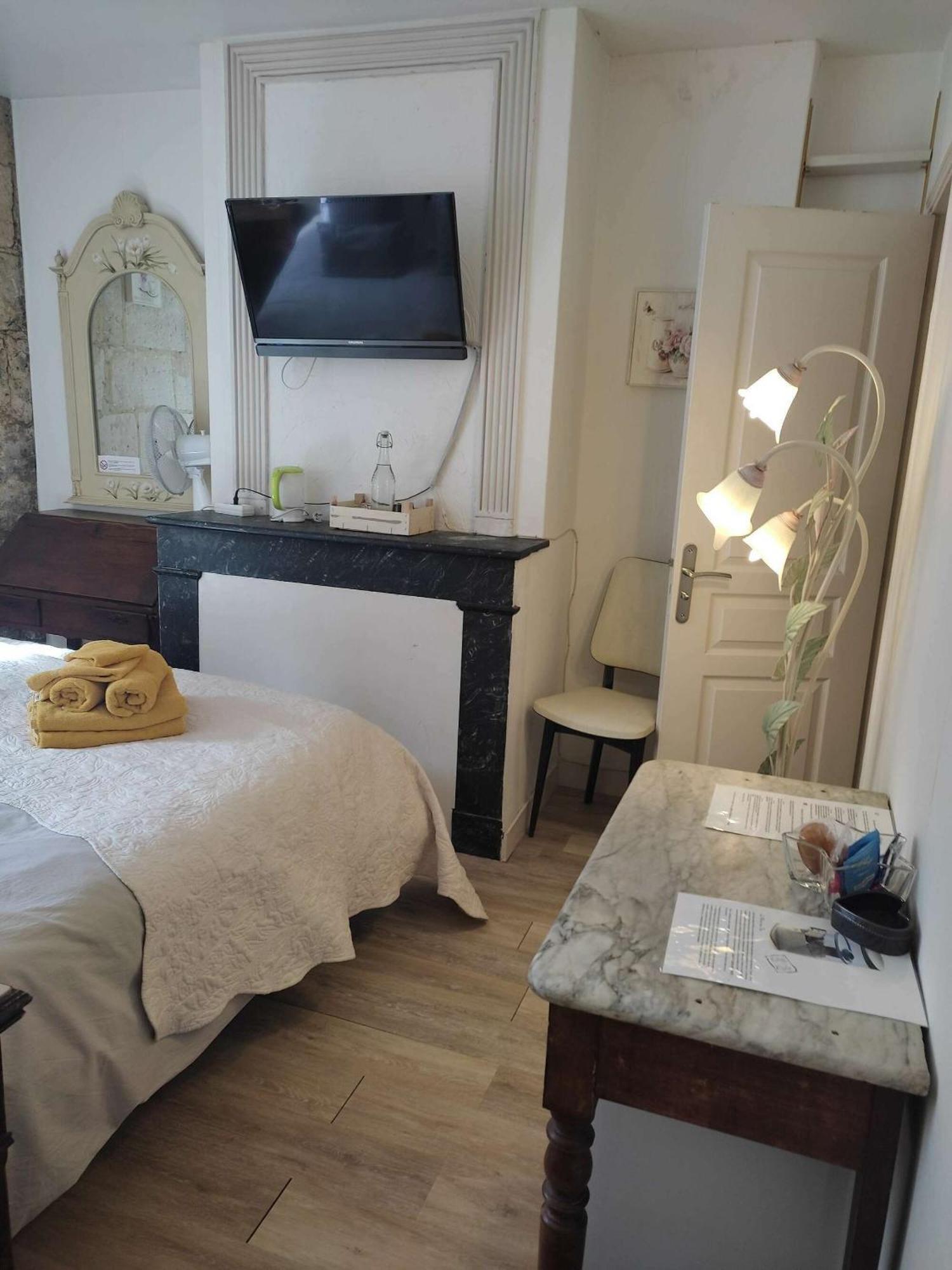 B&B Le Miroir Aux Fees 보르도 외부 사진