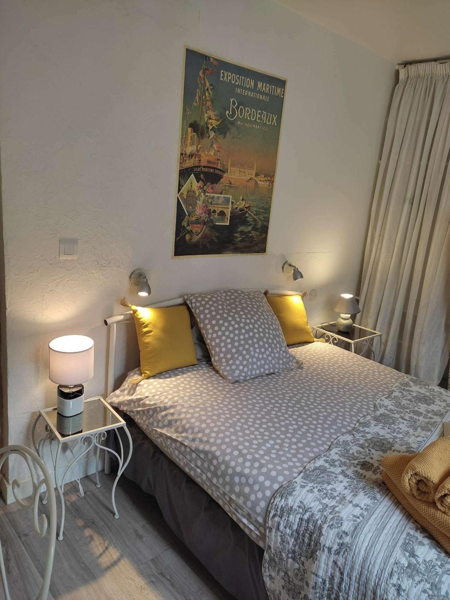 B&B Le Miroir Aux Fees 보르도 외부 사진